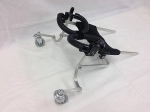 後脚サポート車いすに取り付ける補助前輪